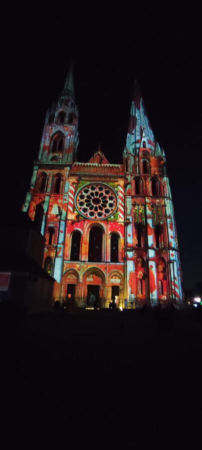 Nuits Au Grenier De Chartres Exterior foto